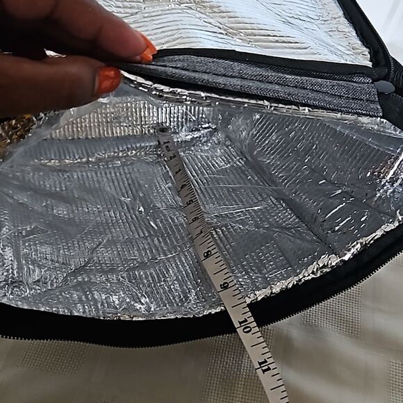 Fever- Tree Insulated Lunch Bag Gray/ Black 13×11 - Picture 11 of 16